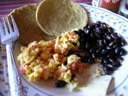 huevos frijoles